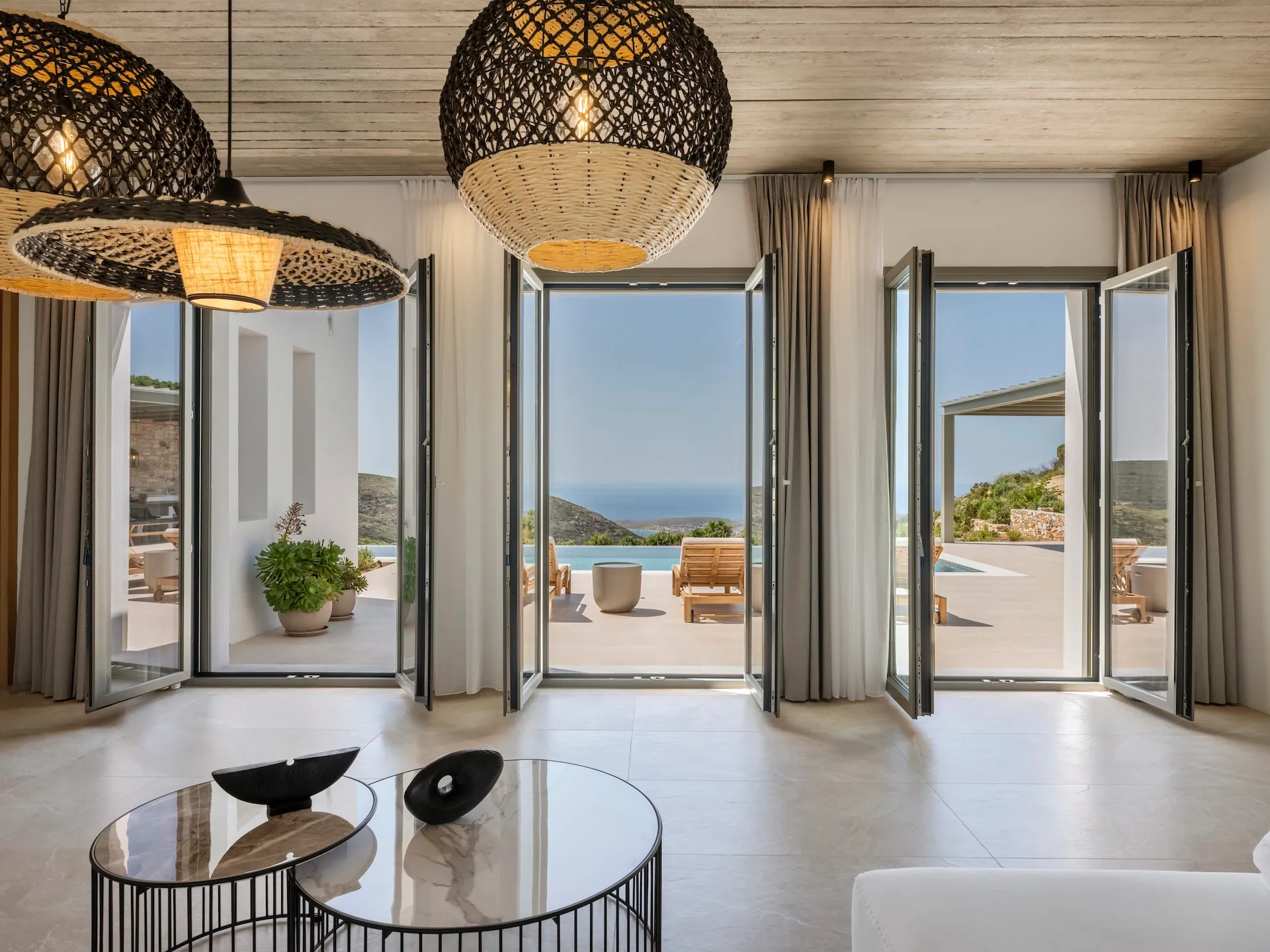 welldesigned plastires paros interior
