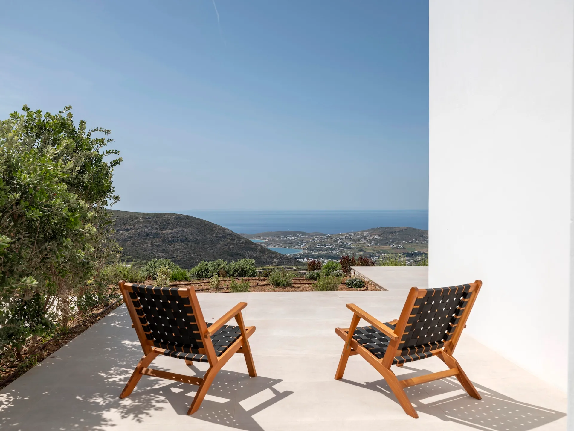 welldesigned art direction paros